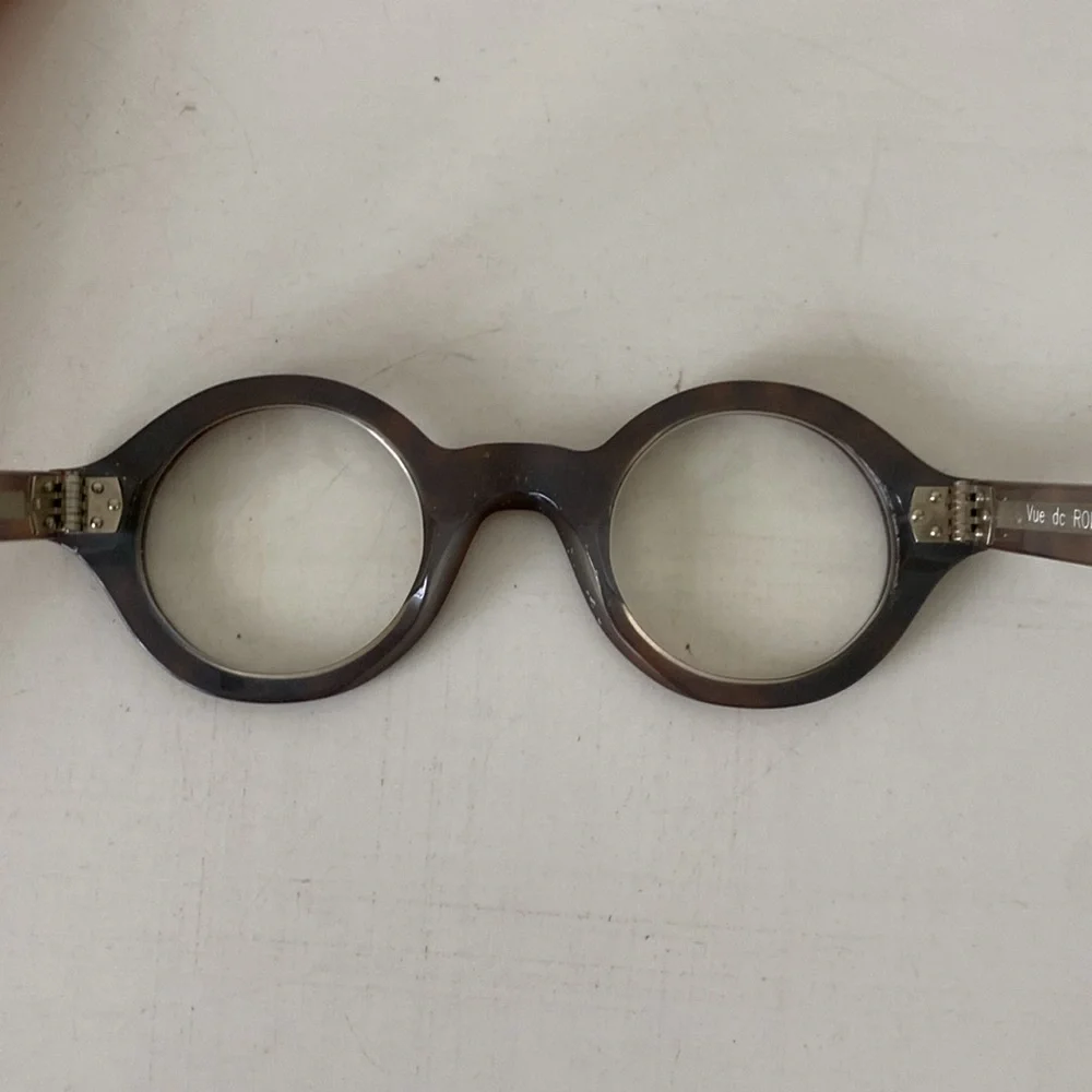 Vue dc Ron Brown Tortoise Reader Eyeglasses 43 26 325 Handmade in France